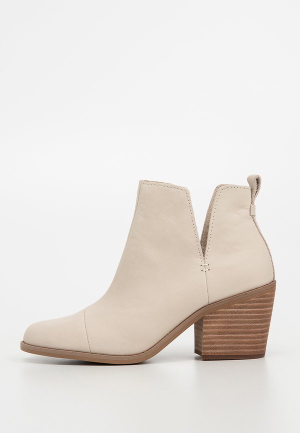 TOMS EVERLY