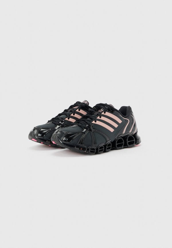 adidas Originals MEGA GHOSTRIDE W