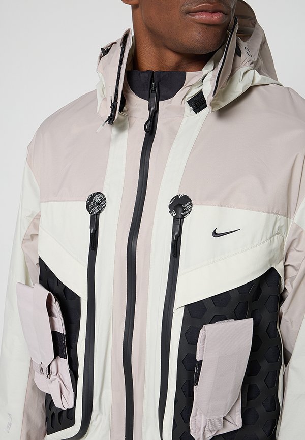 Nike Sportswear