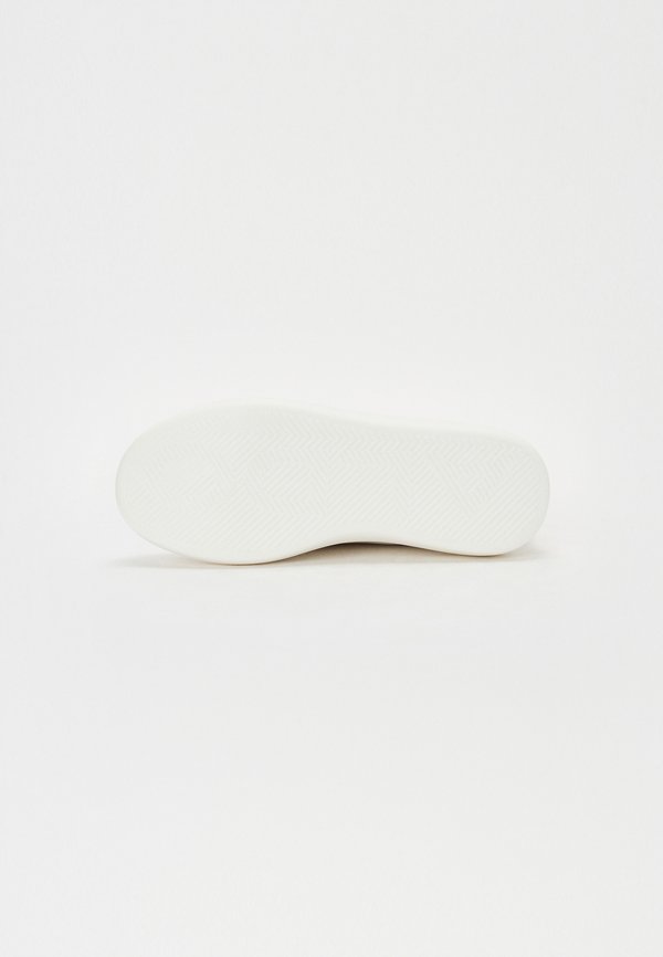 ALDO CLAUDIE PILLOW WALK