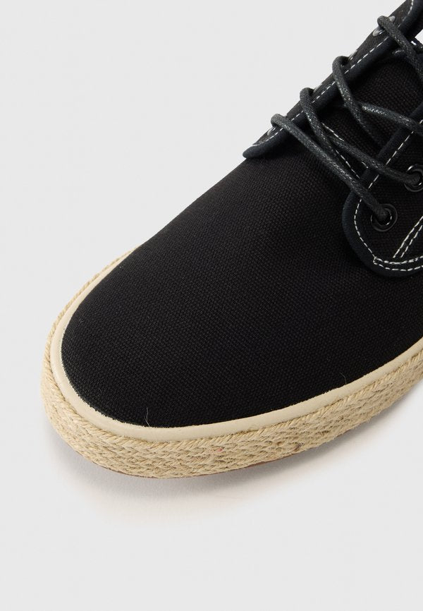 Pier One by Zalando