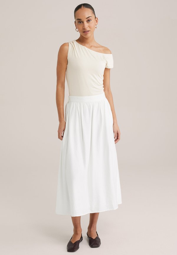 WE Fashion OFF SHOULDER