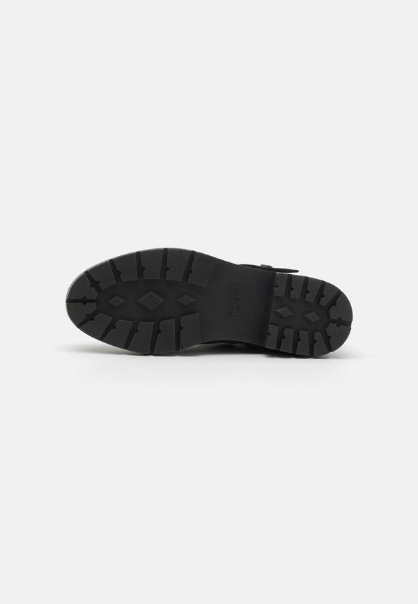 TOMS IONIE MOTO