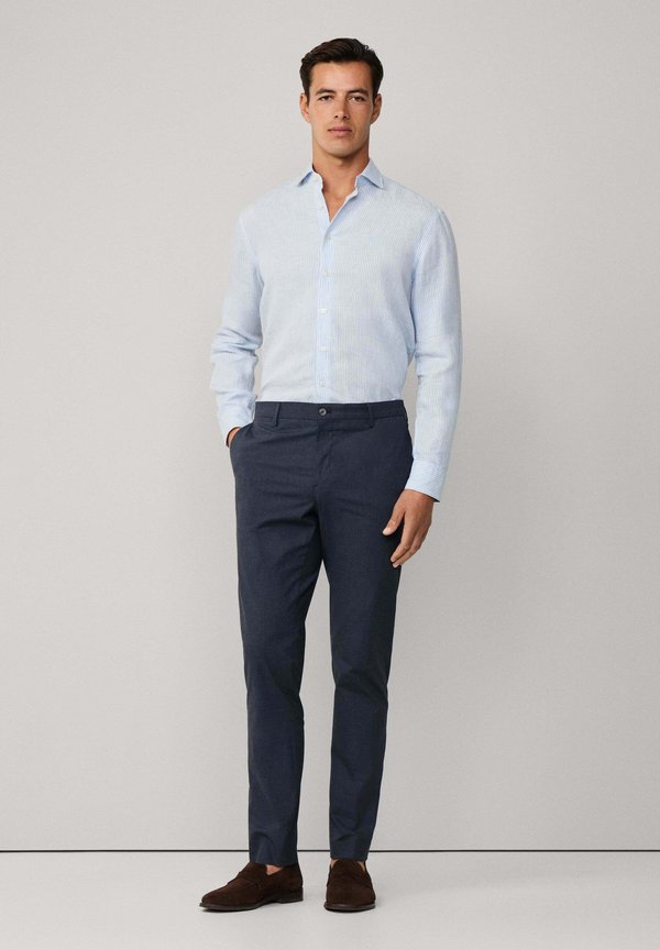 Hackett London LATINO