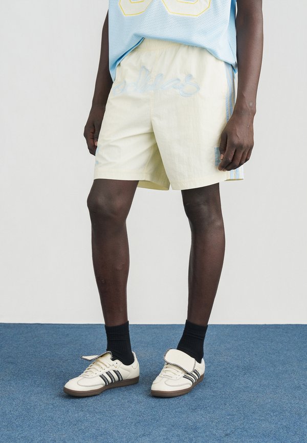adidas Originals Shorts - cream white