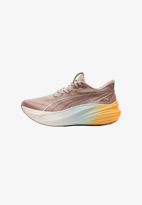 Puma PUMA MAGMAX NITRO 2 - Skate shoes - warm white   lucite