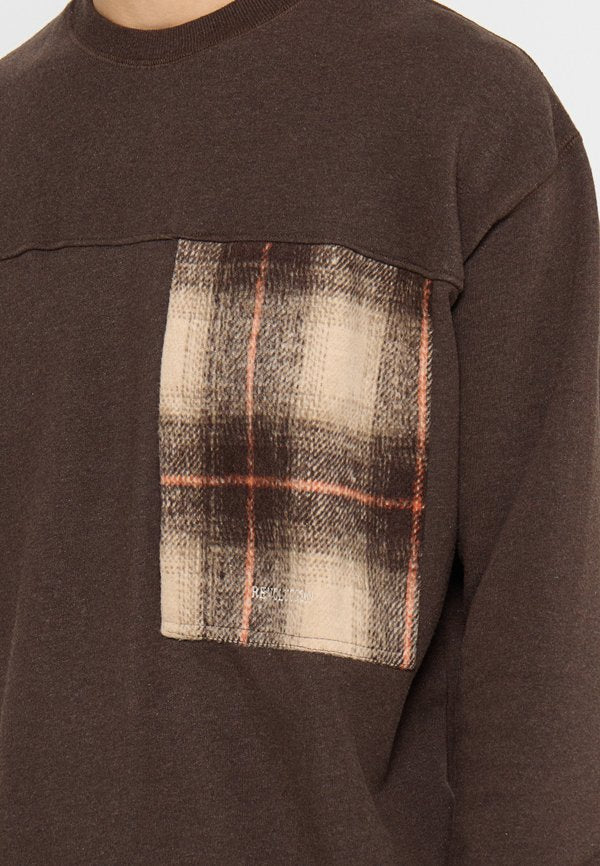 REVOLUTION REGULAR FIT