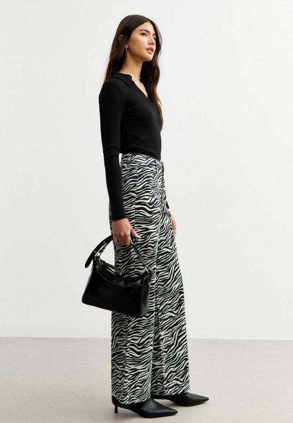 New Look ZEBRA PRINT ADALAE WIDE LEG JEANS