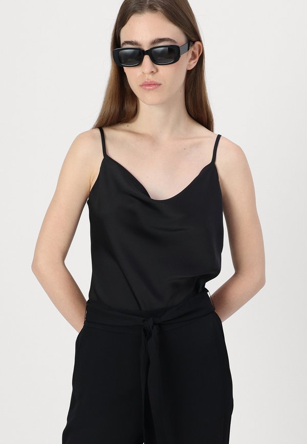 s.Oliver BLACK LABEL
