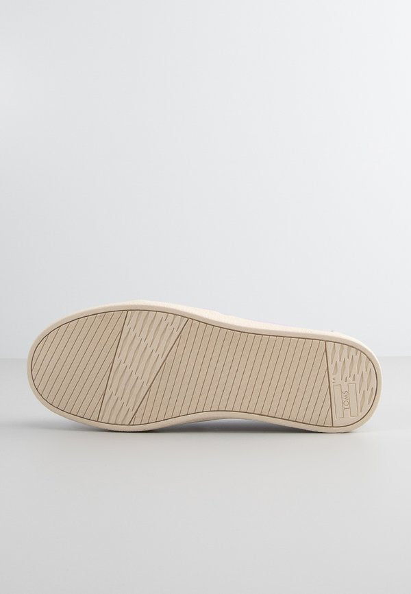 TOMS AVALON