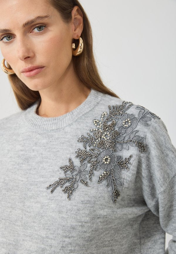 Anna Field by Zalando JUMPER WITH SHHOULDER EMBROIDERY