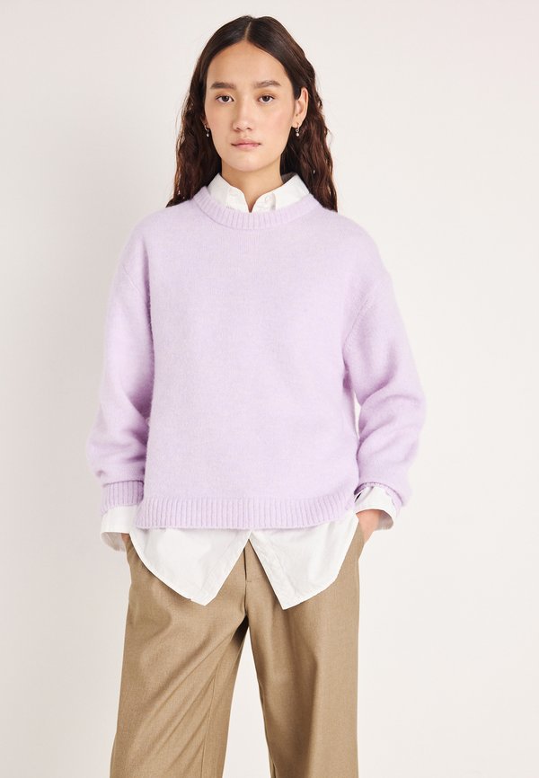 Gina Tricot CREW NECK SWEATER