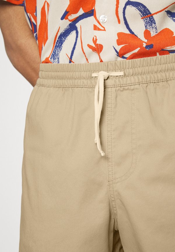 Pier One by Zalando