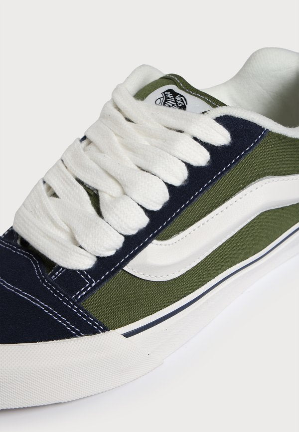 Vans KNU SKOOL UNISEX