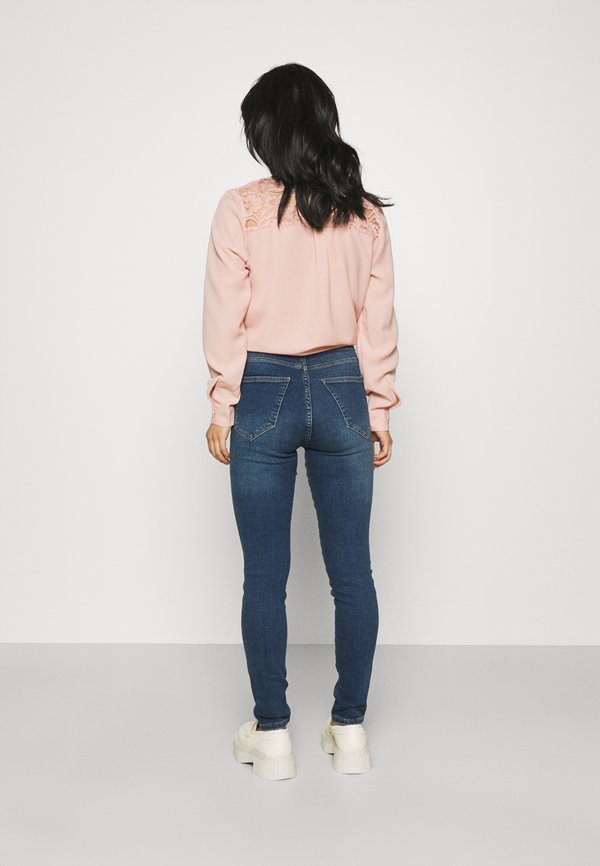 Dr.Denim Petite MOXY