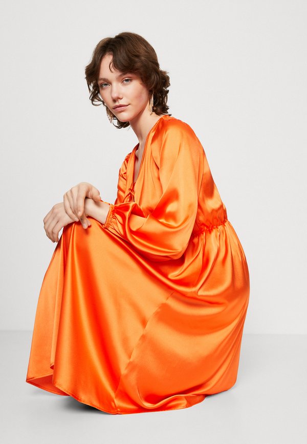 VILA VIPETIA V NECK MIDI DRESS