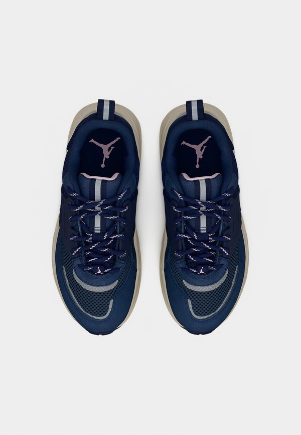 Jordan JORDAN TRUNNER