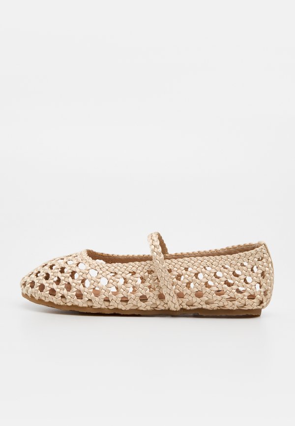 Bianco Mary Jane shoes BIASTELLA