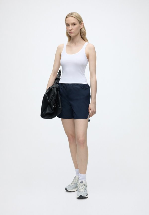 ANDIATA NICKY SHORT