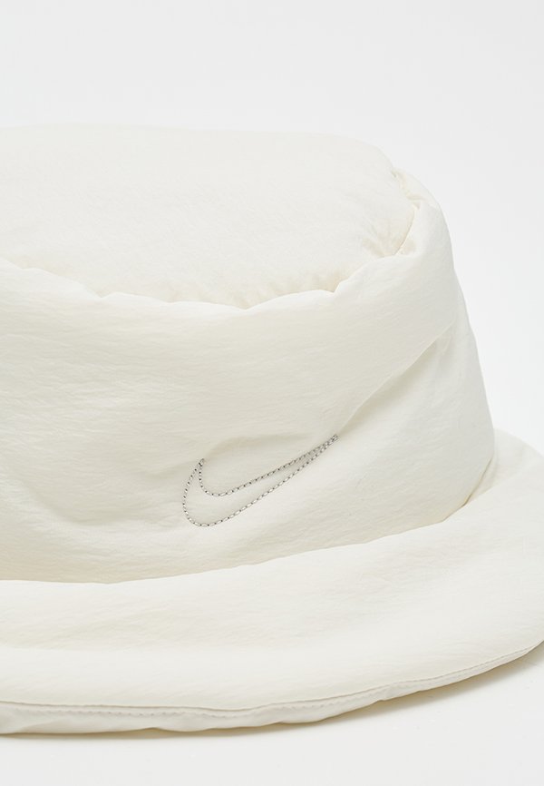 Nike Sportswear APEX