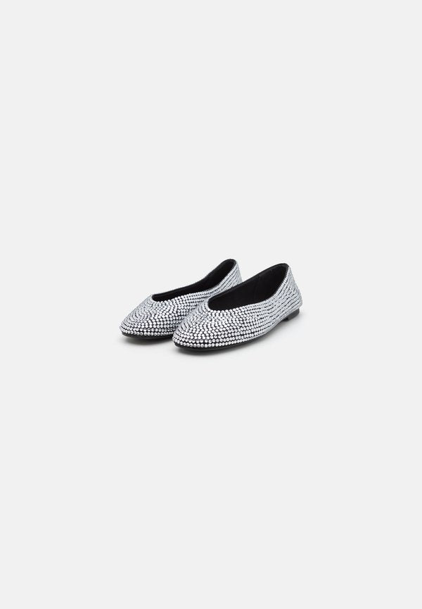 Steve Madden