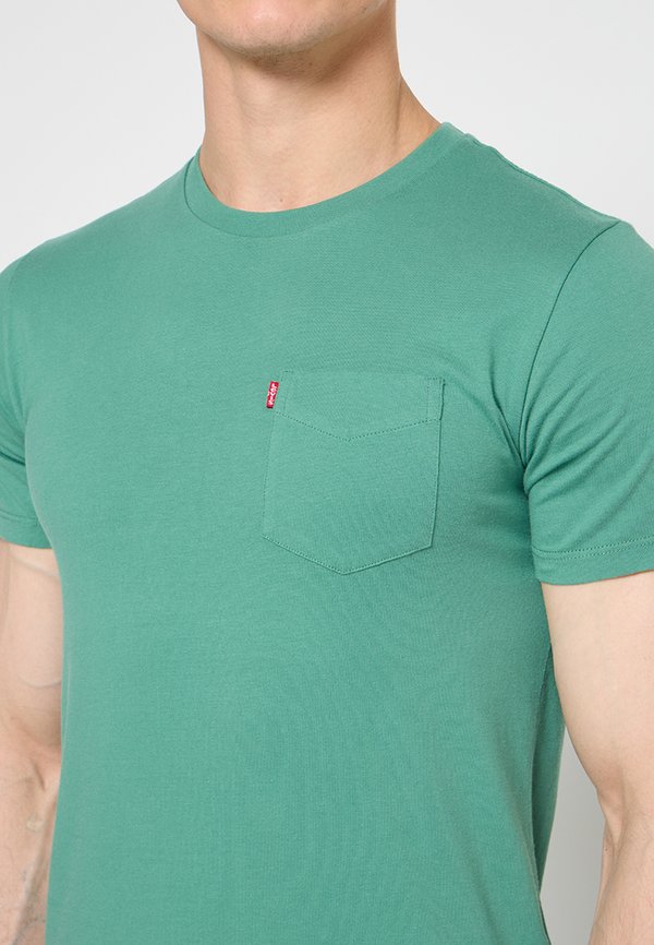 Levi's® CLASSIC POCKET TEE