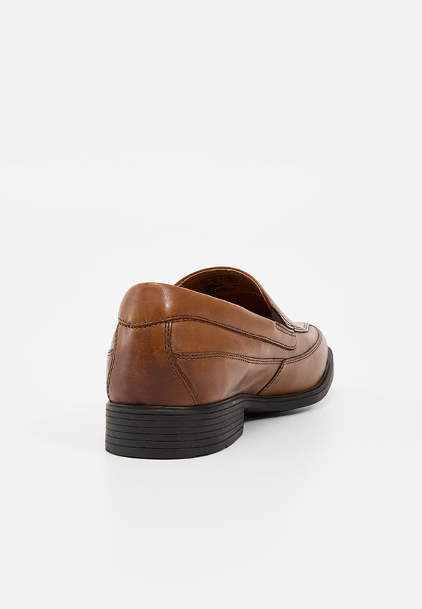 Clarks TILDEN FREE