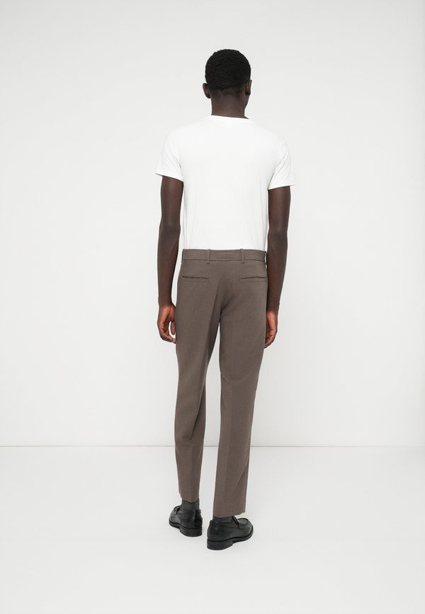 Abercrombie & Fitch PLEATED RELAXED STRAIGHT CASH TOUCH