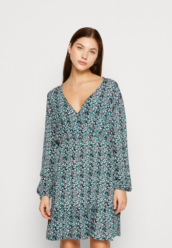 Vero Moda VMZAARA SHORT LAYER DRESS