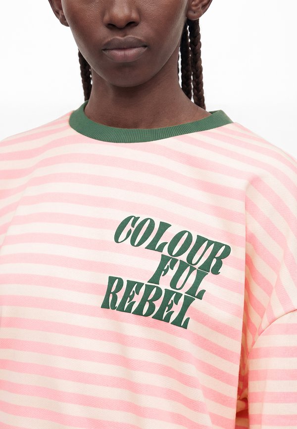 Colourful Rebel CONTRAST