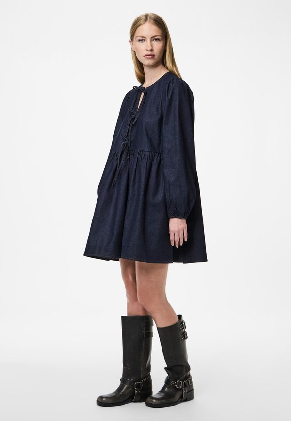 Pieces PCASTA O NECK TIE DRESS