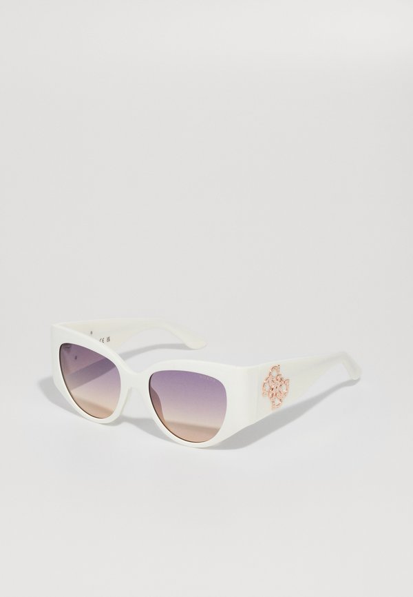 Guess GU00202