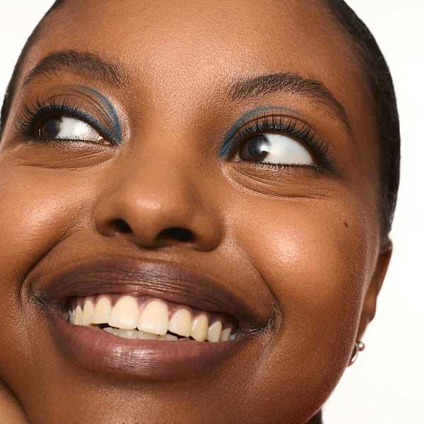 Eyeliner Gel Stay Play 06 Midnight Sky essence