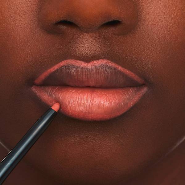 Lipliner 8h Matte Comfort 04 Rosy Nude essence