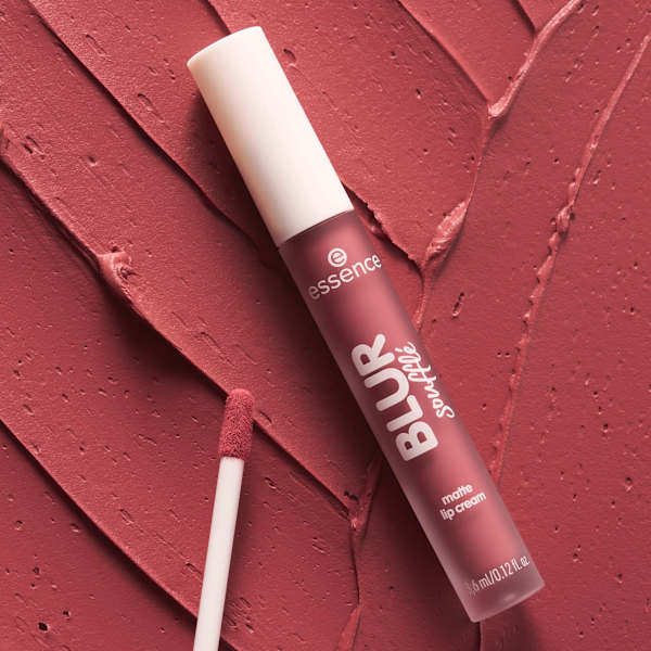 Lippenstift Blur Soufflé Matte Lip Cream 05 Crush Hour essence