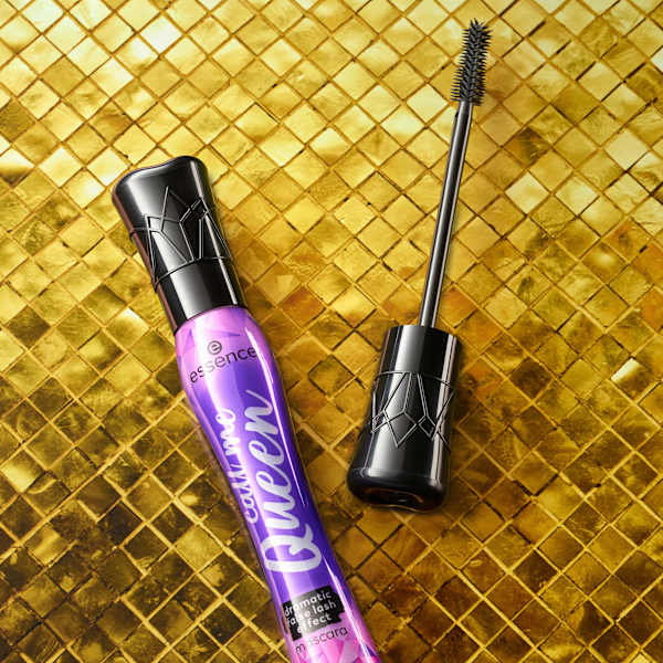 Mascara Call Me Queen Dramatic False Lash Effect essence