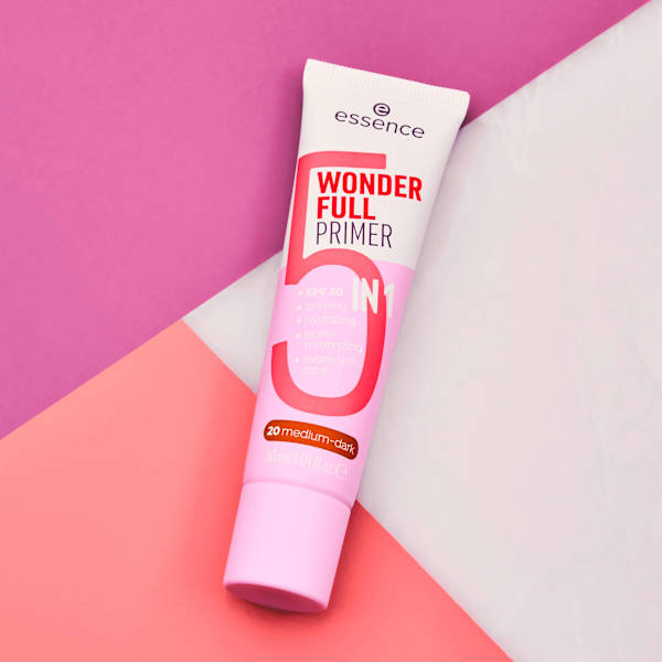 Primer Wonder Full 5in1 20 Medium-Dark essence