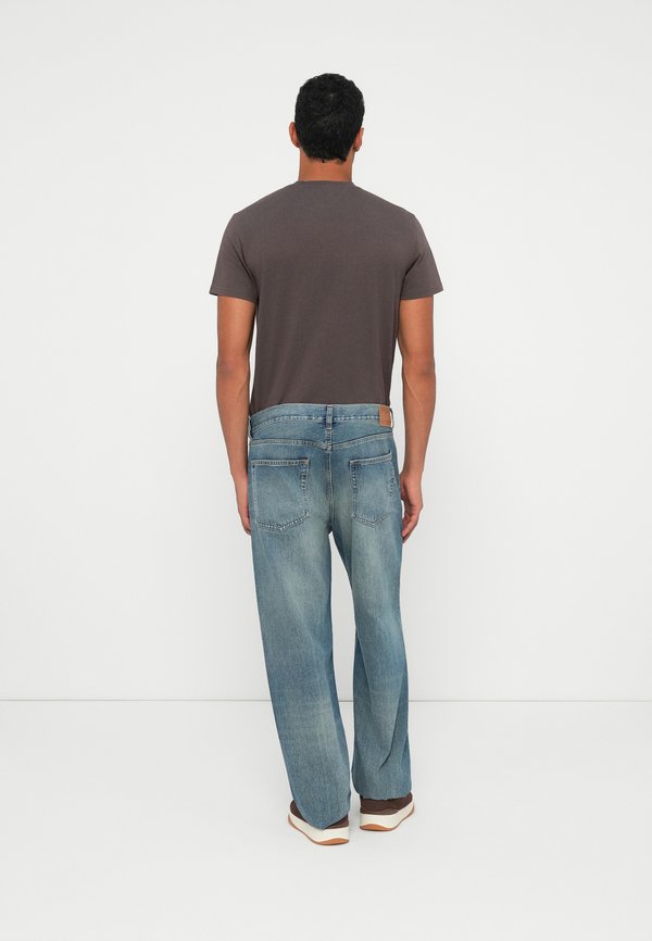 Tommy Jeans JAIMIE FADED RELAXED STRAIGHT LEG JEANS