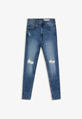 Bershka CARROT DESTROY - Slim fit jeans - dark blue