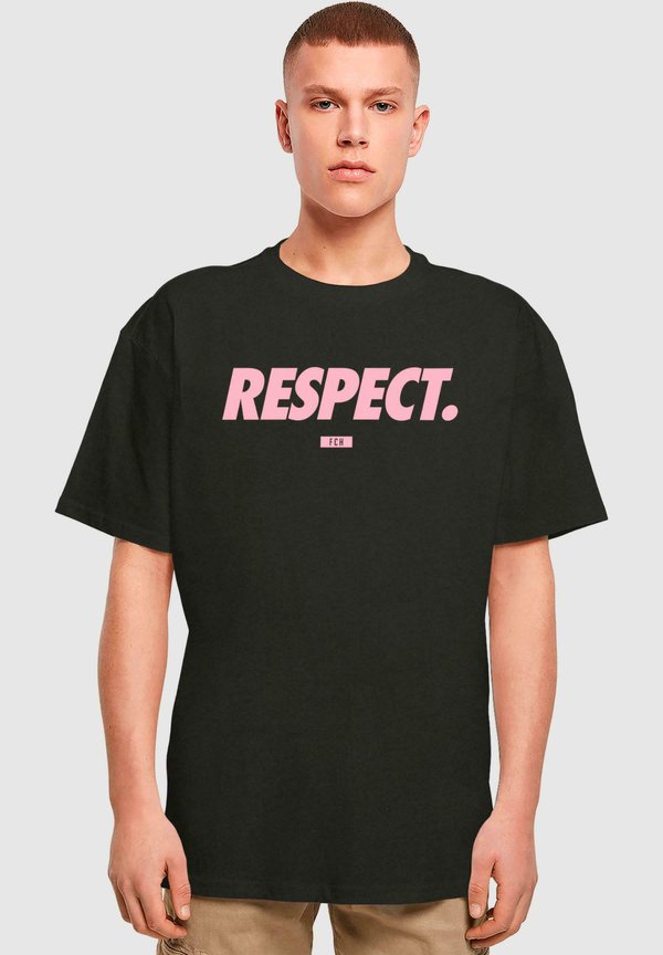 Upscale by Mister Tee FOOTBALL`S COMING HOME RESPECT OVERSIZE TEE