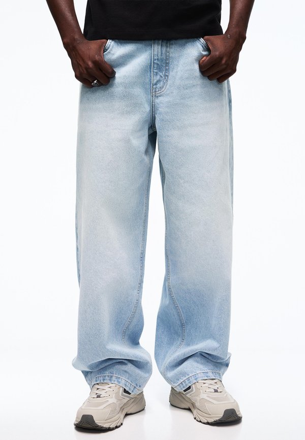 Bershka SUPER  - Baggy Jeans - light blue