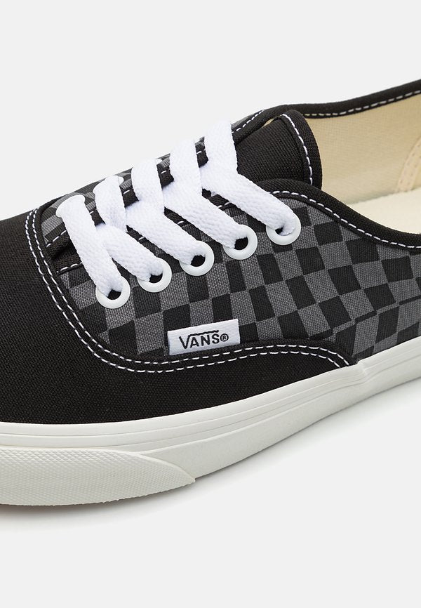 Vans AUTHENTIC UNISEX