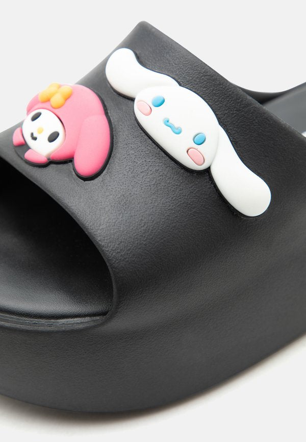 Melissa FREE PLATFORM SLIDE X HELLO KITTY AND FRIENDS