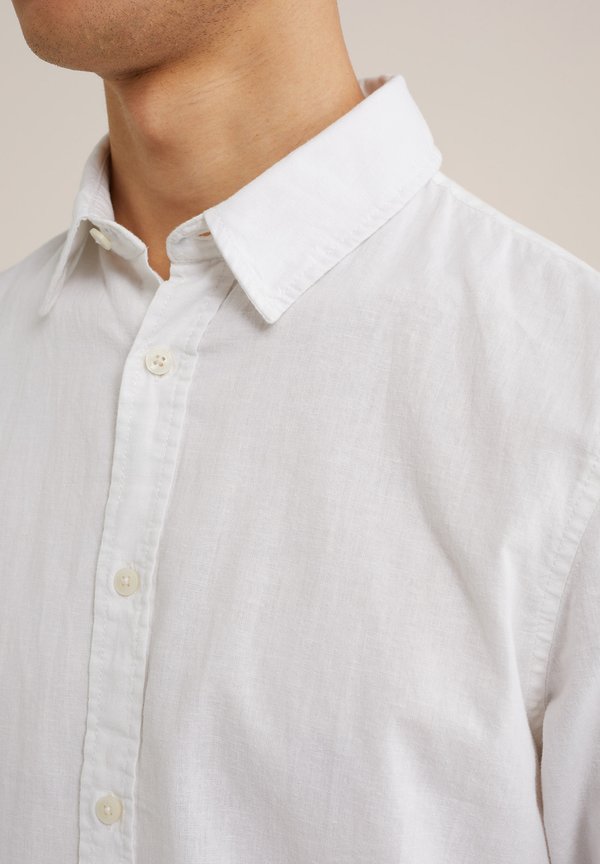 WE Fashion THE LINEN