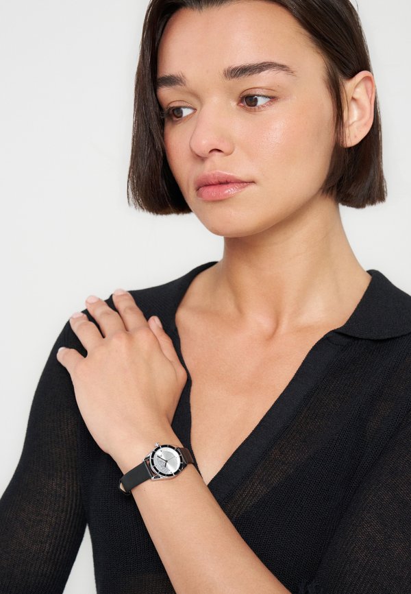 DKNY