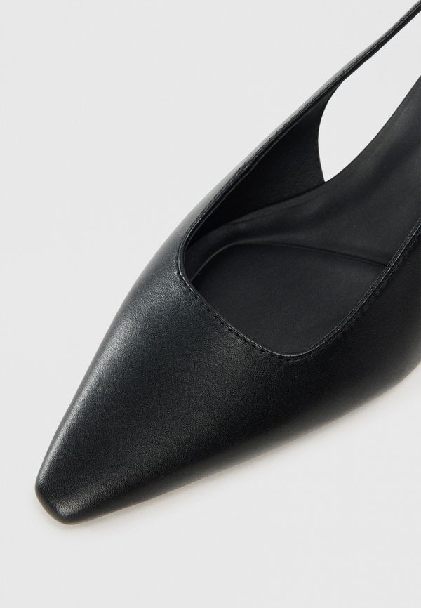 Tommy Hilfiger TH MONOGRAM LEATHER SLINGBACK KITTEN HEELS