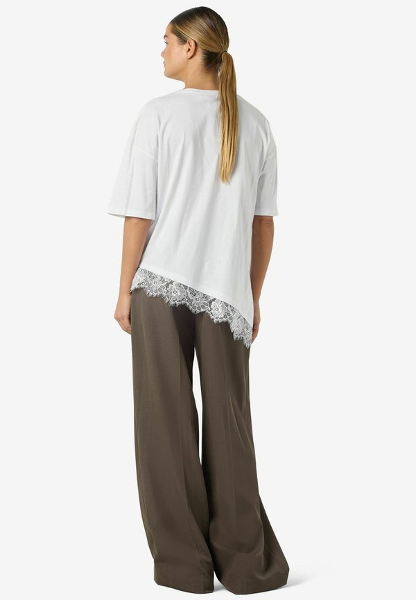 Noisy May NMEASY LACE DETAIL S/S T-SHIRT