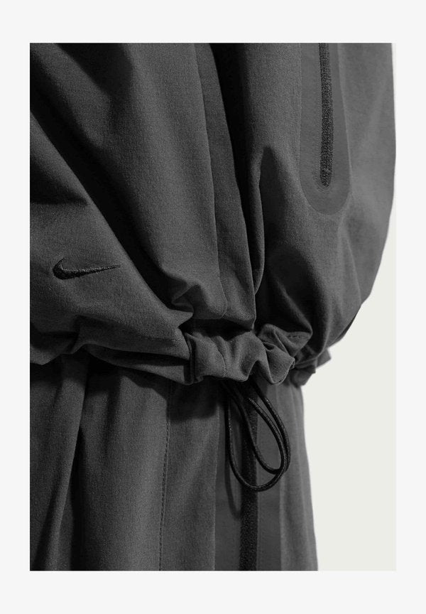 Nike Sportswear M NK DF TCH WVN WR FZ JKT - Summer jacket - anthracite anthracite black