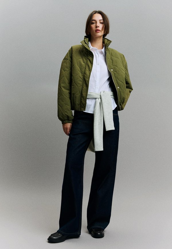 Bershka Summer jacket - khaki