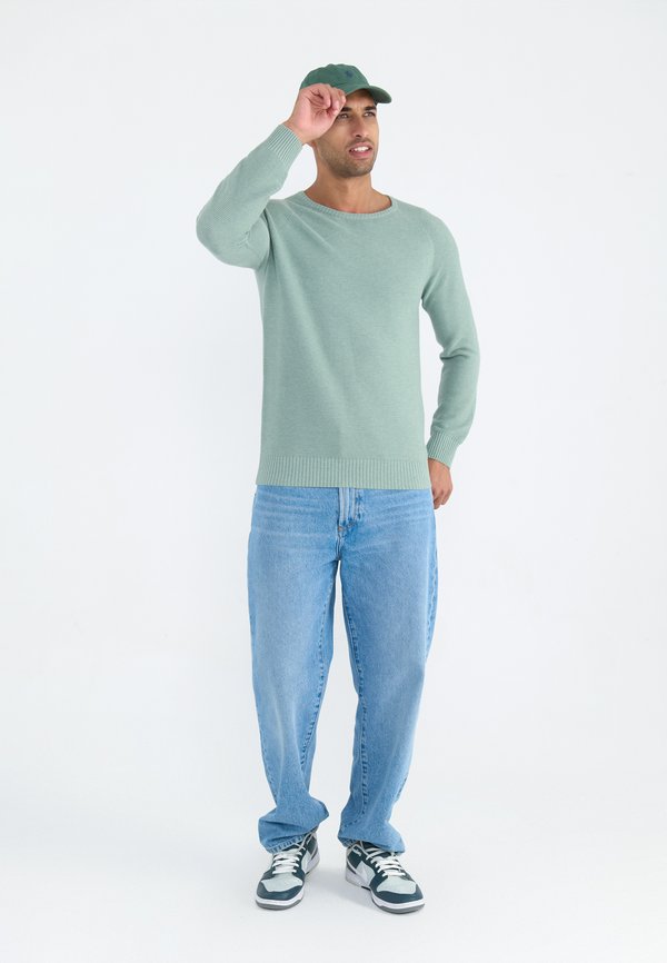 Pier One by Zalando